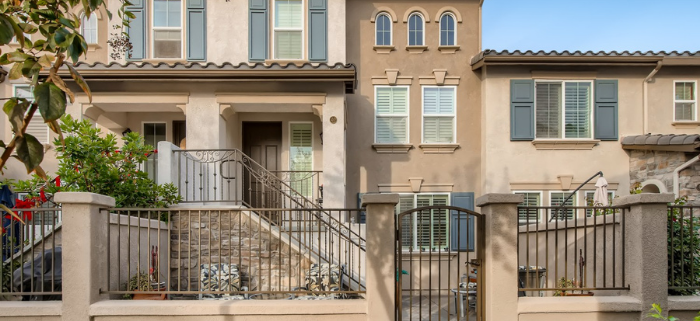 10430-shelborne-st